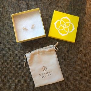 Kendra Scott Laurie eat climber in gold